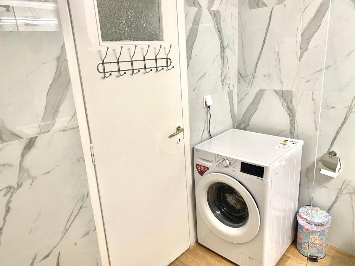 Quiet Near Subway And Acropolis 2 Bedrooms Apt Атина Екстериор снимка